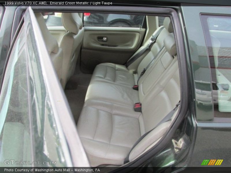 Rear Seat of 1999 V70 XC AWD