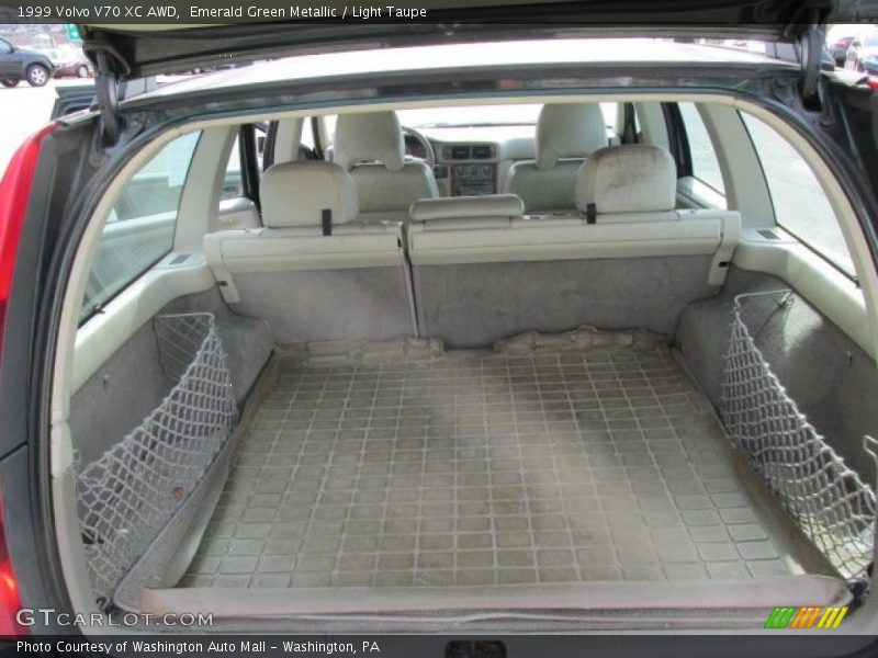  1999 V70 XC AWD Trunk