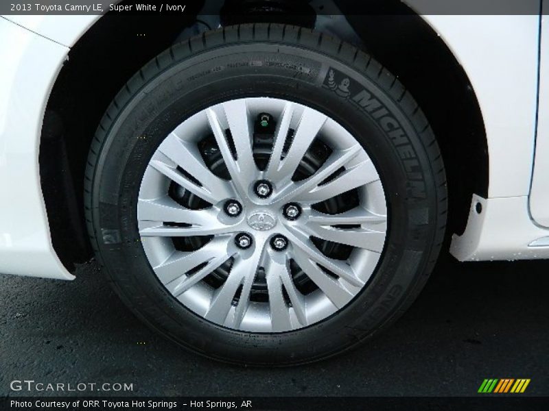 Super White / Ivory 2013 Toyota Camry LE
