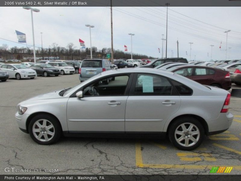 Silver Metallic / Off Black 2006 Volvo S40 2.4i