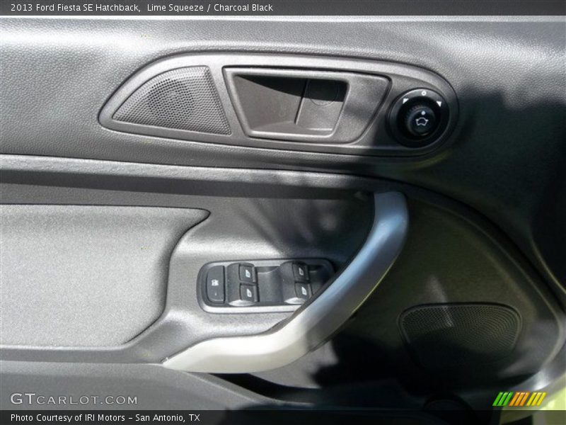 Lime Squeeze / Charcoal Black 2013 Ford Fiesta SE Hatchback