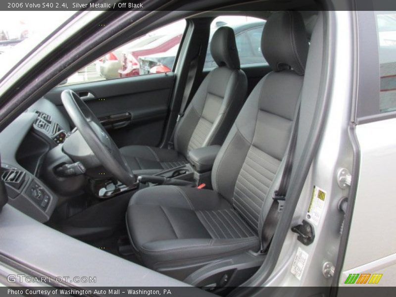 Silver Metallic / Off Black 2006 Volvo S40 2.4i