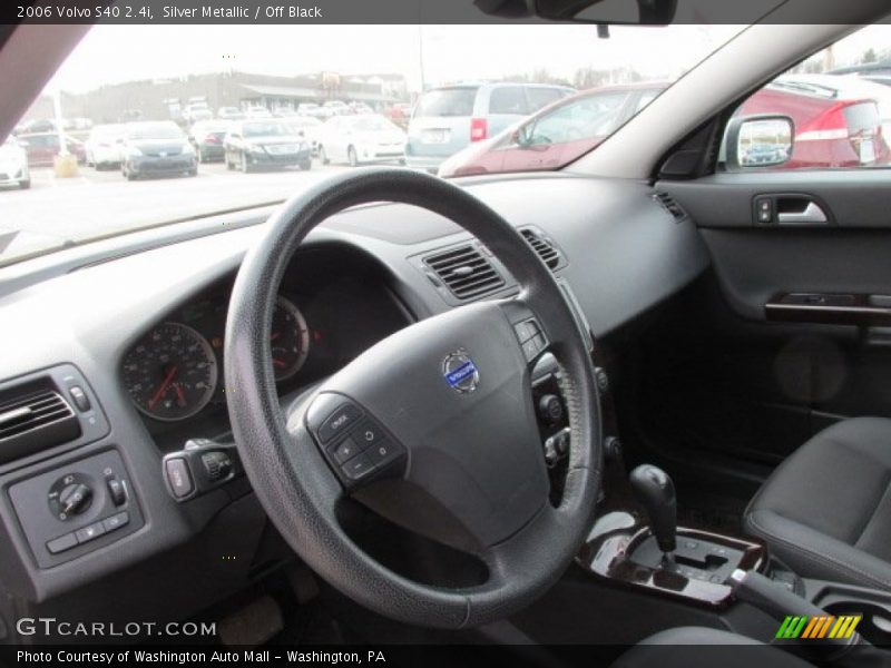 Silver Metallic / Off Black 2006 Volvo S40 2.4i