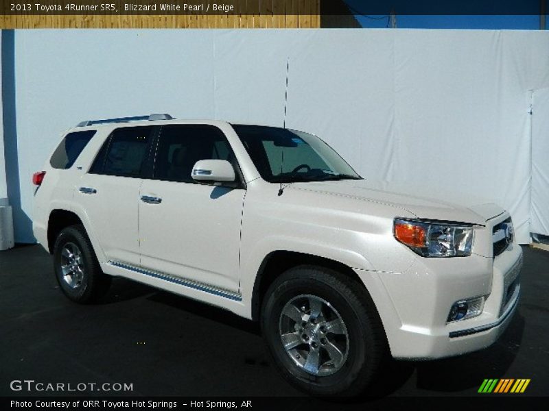 Blizzard White Pearl / Beige 2013 Toyota 4Runner SR5