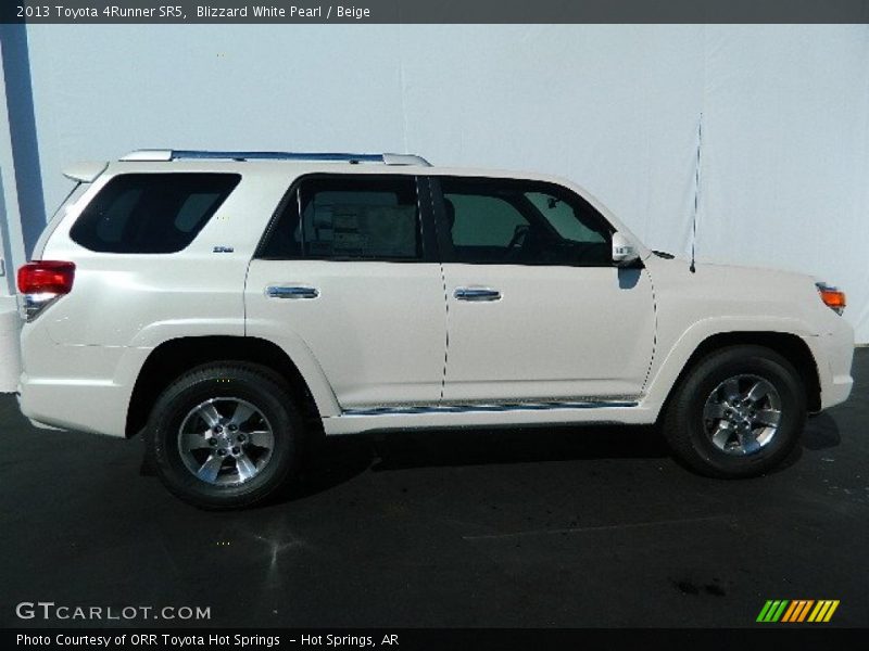 Blizzard White Pearl / Beige 2013 Toyota 4Runner SR5