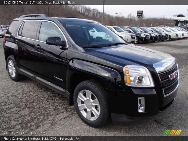 Front 3/4 View of 2013 Terrain SLT AWD
