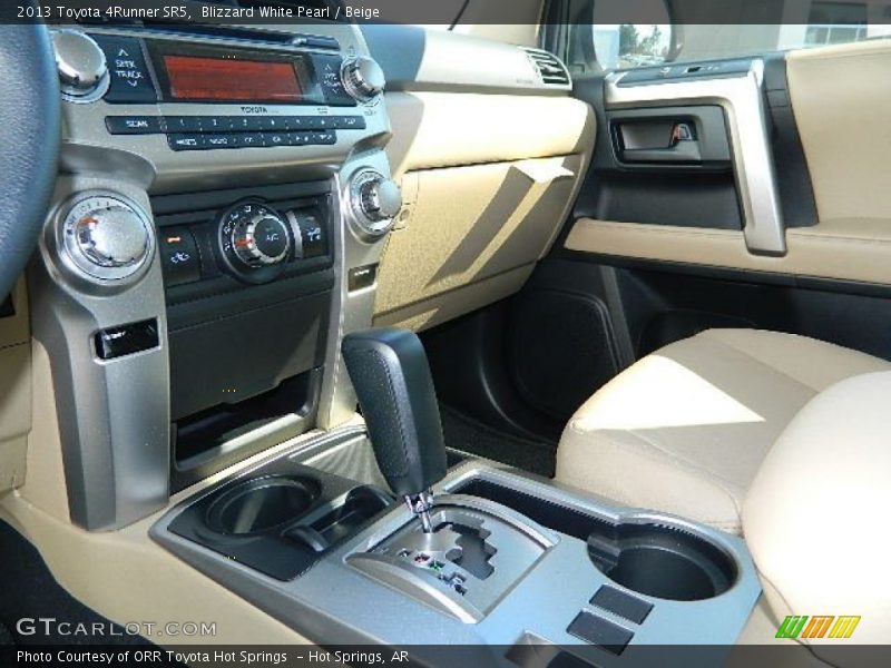 Blizzard White Pearl / Beige 2013 Toyota 4Runner SR5