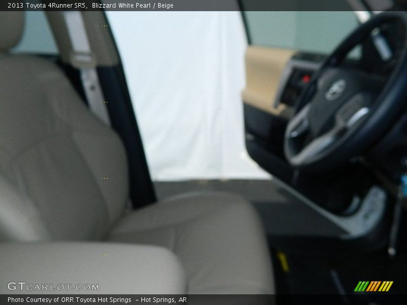 Blizzard White Pearl / Beige 2013 Toyota 4Runner SR5