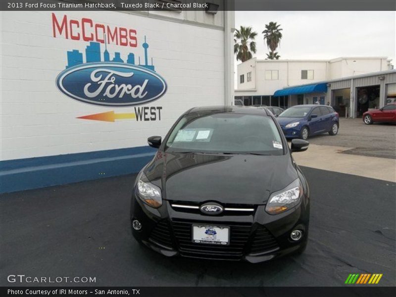 Tuxedo Black / Charcoal Black 2013 Ford Focus Titanium Hatchback