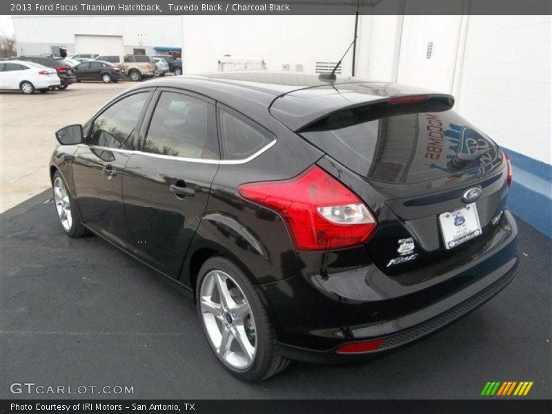 Tuxedo Black / Charcoal Black 2013 Ford Focus Titanium Hatchback