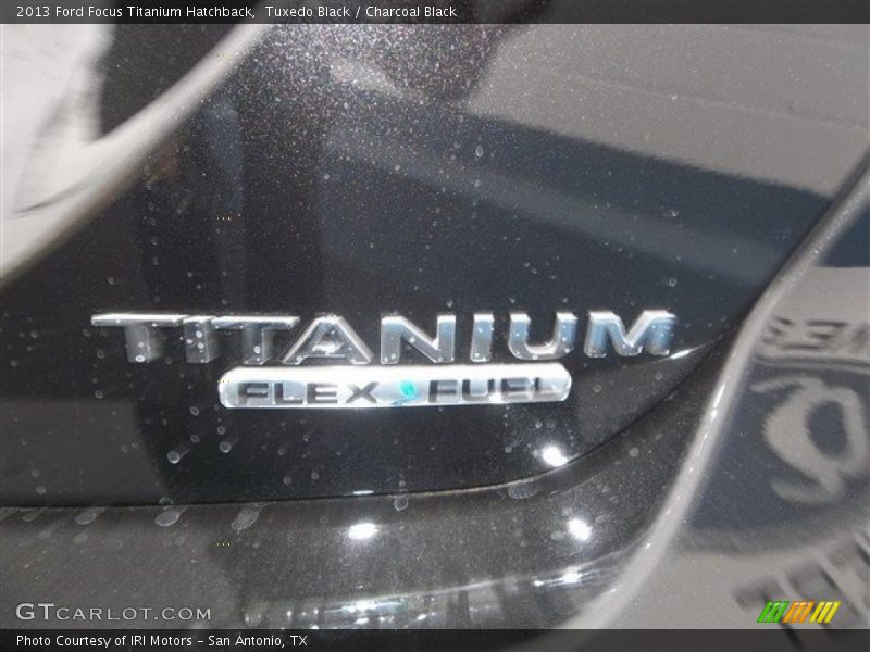 Tuxedo Black / Charcoal Black 2013 Ford Focus Titanium Hatchback