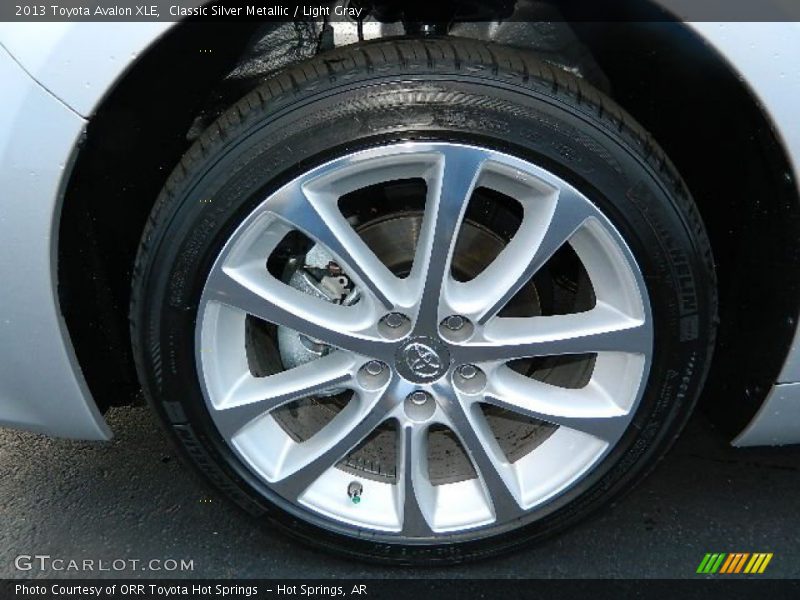 Classic Silver Metallic / Light Gray 2013 Toyota Avalon XLE
