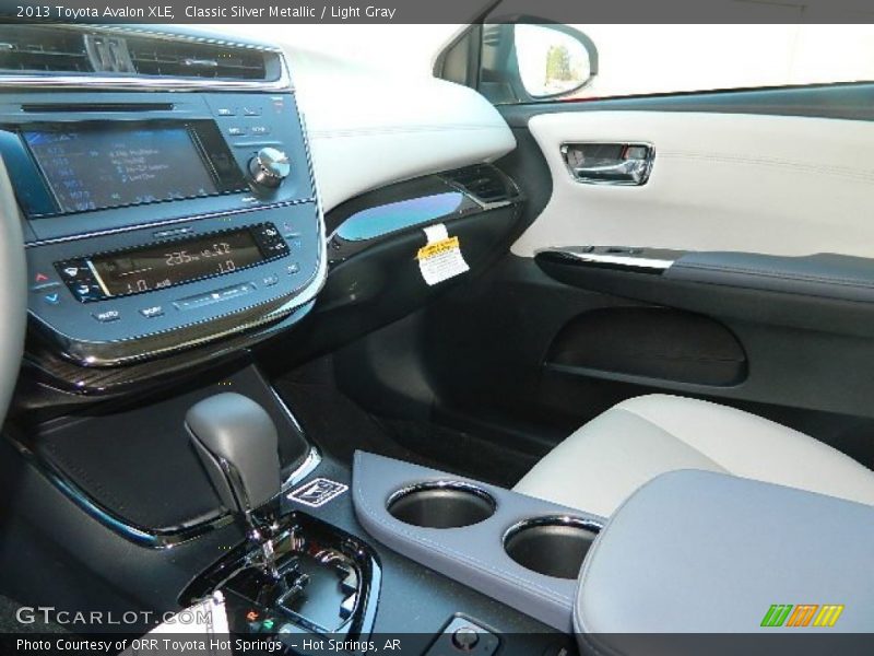 Classic Silver Metallic / Light Gray 2013 Toyota Avalon XLE