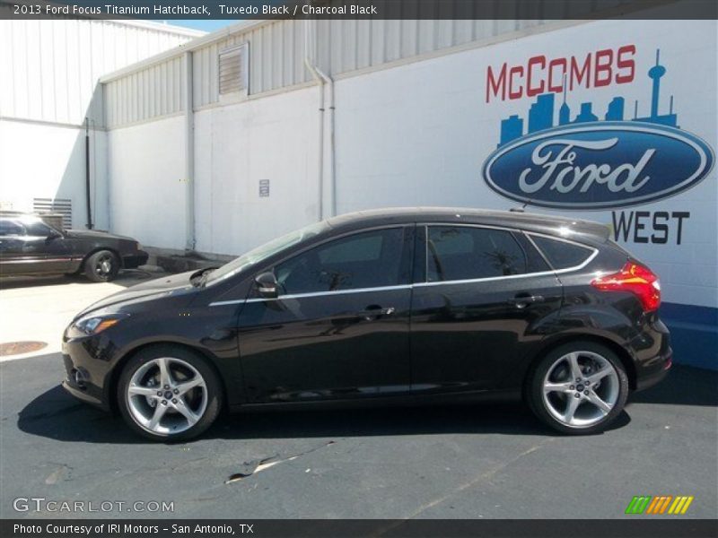 Tuxedo Black / Charcoal Black 2013 Ford Focus Titanium Hatchback