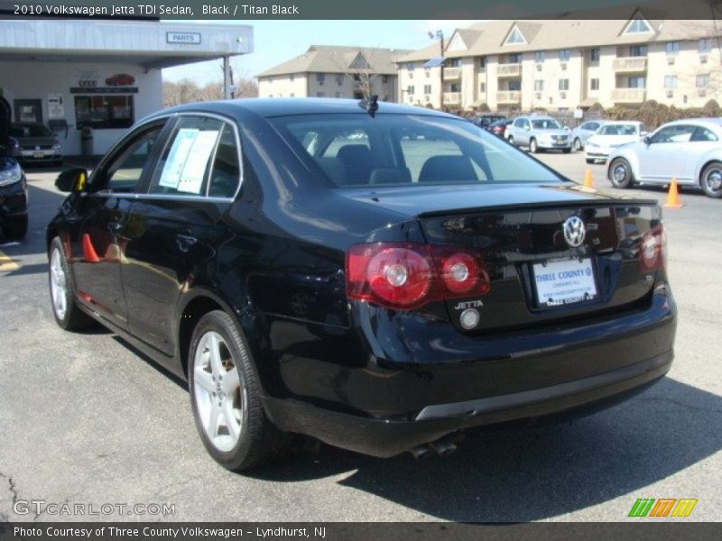 Black / Titan Black 2010 Volkswagen Jetta TDI Sedan
