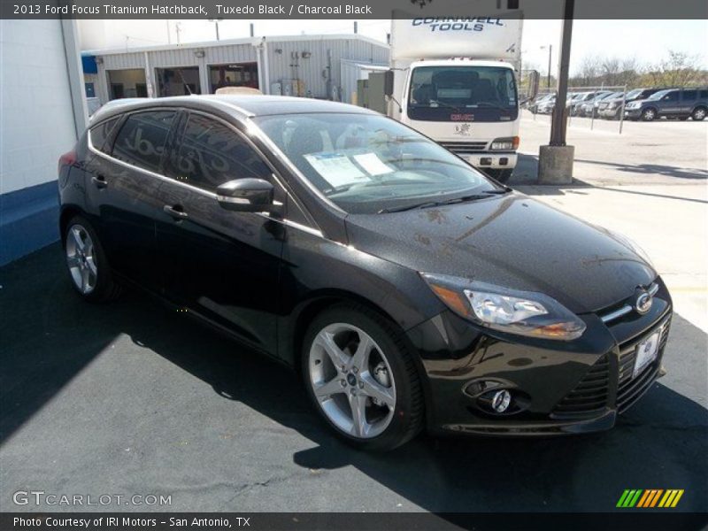 Tuxedo Black / Charcoal Black 2013 Ford Focus Titanium Hatchback