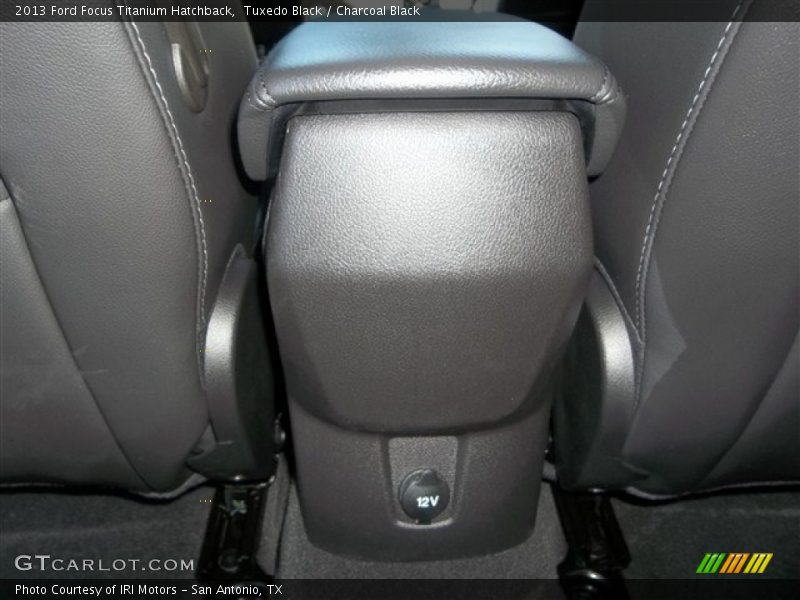 Tuxedo Black / Charcoal Black 2013 Ford Focus Titanium Hatchback