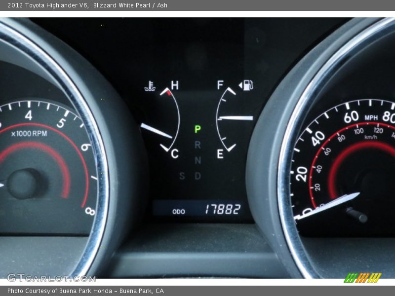 Blizzard White Pearl / Ash 2012 Toyota Highlander V6
