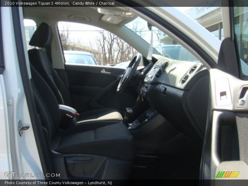 Candy White / Charcoal 2010 Volkswagen Tiguan S 4Motion