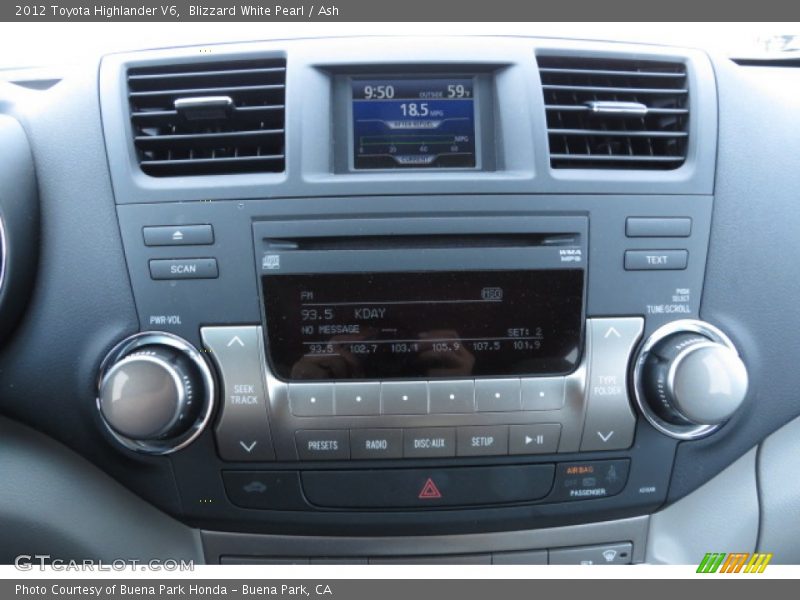 Blizzard White Pearl / Ash 2012 Toyota Highlander V6
