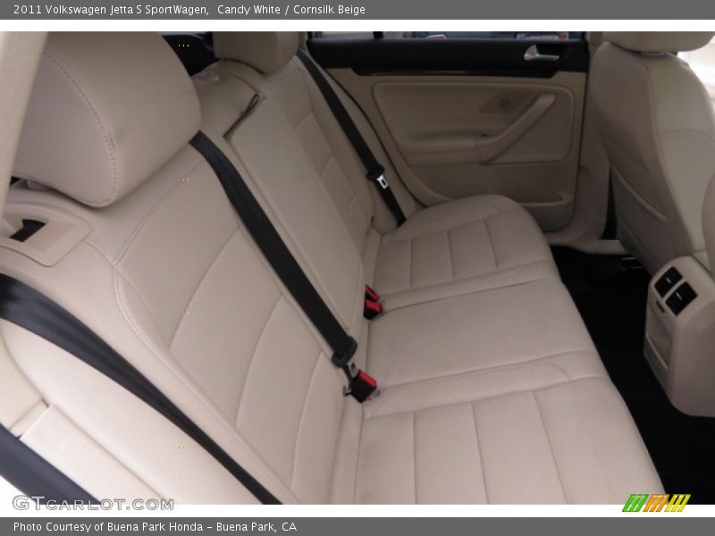 Candy White / Cornsilk Beige 2011 Volkswagen Jetta S SportWagen