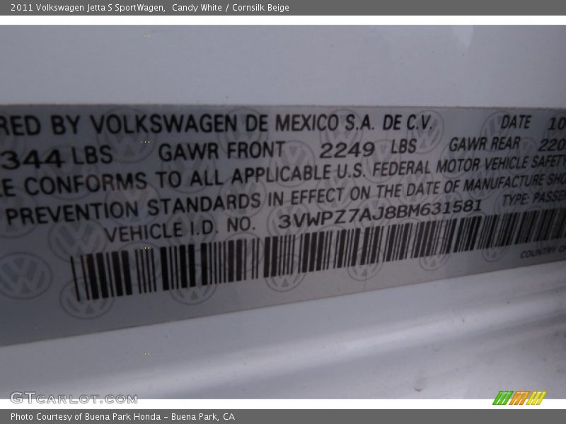 Candy White / Cornsilk Beige 2011 Volkswagen Jetta S SportWagen