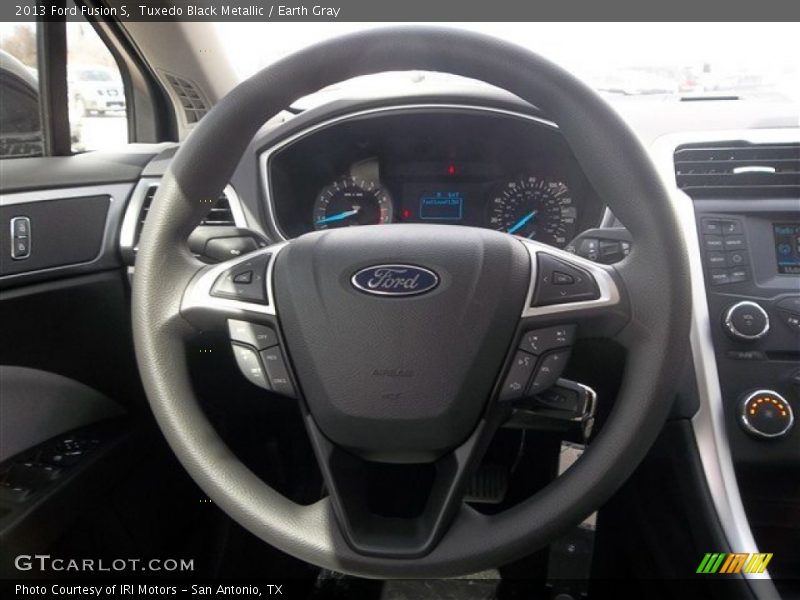 Tuxedo Black Metallic / Earth Gray 2013 Ford Fusion S