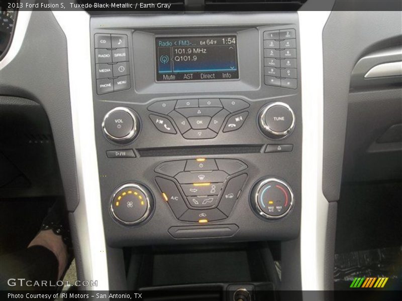 Tuxedo Black Metallic / Earth Gray 2013 Ford Fusion S