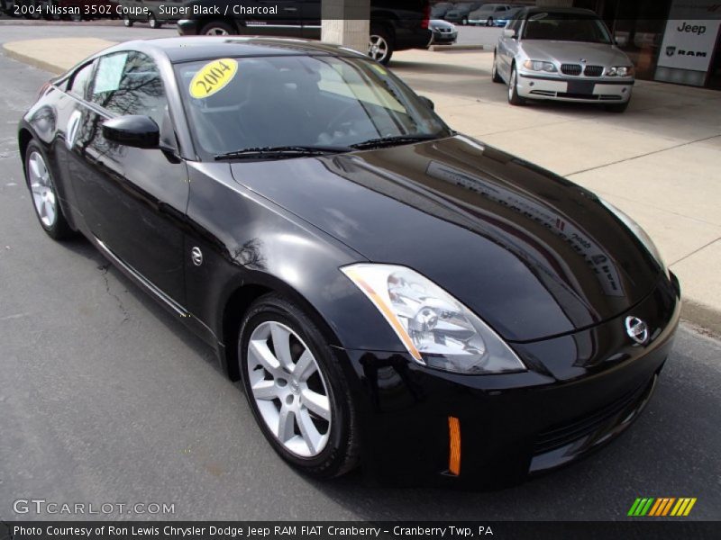 Super Black / Charcoal 2004 Nissan 350Z Coupe