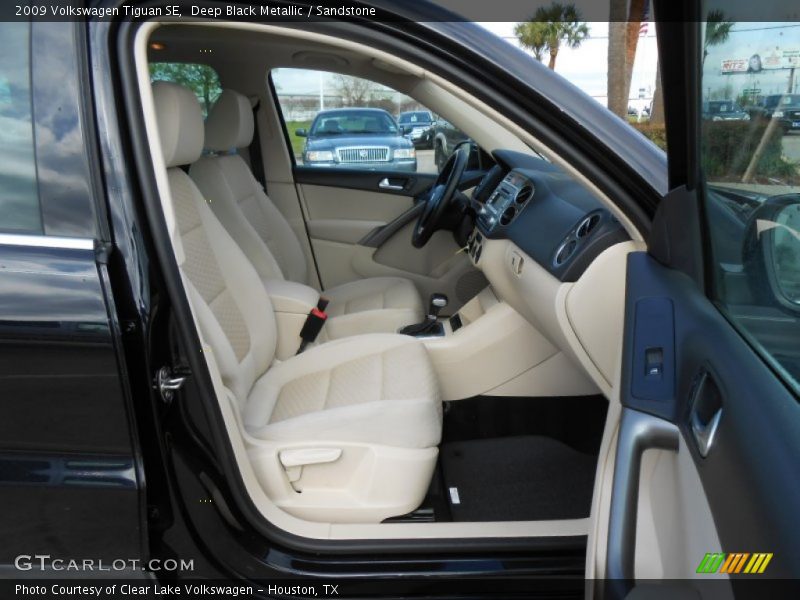  2009 Tiguan SE Sandstone Interior