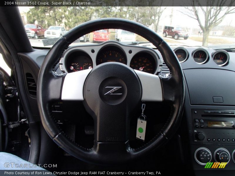 Super Black / Charcoal 2004 Nissan 350Z Coupe