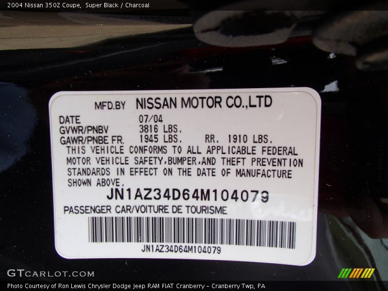 Super Black / Charcoal 2004 Nissan 350Z Coupe