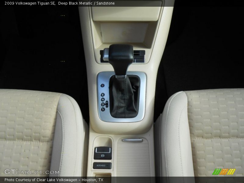  2009 Tiguan SE 6 Speed Tiptronic Automatic Shifter