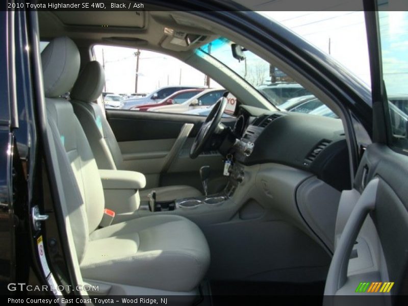 Black / Ash 2010 Toyota Highlander SE 4WD