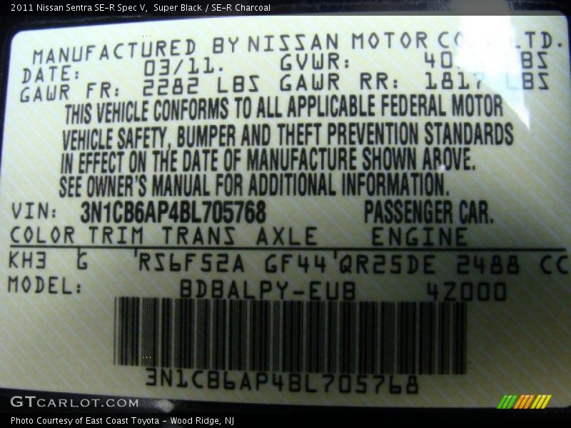 Super Black / SE-R Charcoal 2011 Nissan Sentra SE-R Spec V