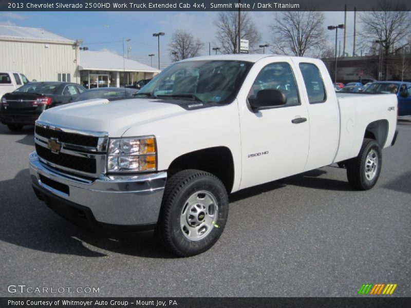 Front 3/4 View of 2013 Silverado 2500HD Work Truck Extended Cab 4x4