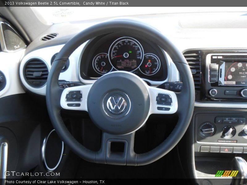 Candy White / Titan Black 2013 Volkswagen Beetle 2.5L Convertible