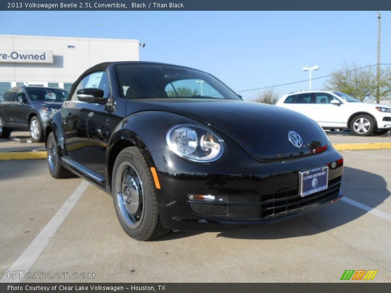 Black / Titan Black 2013 Volkswagen Beetle 2.5L Convertible