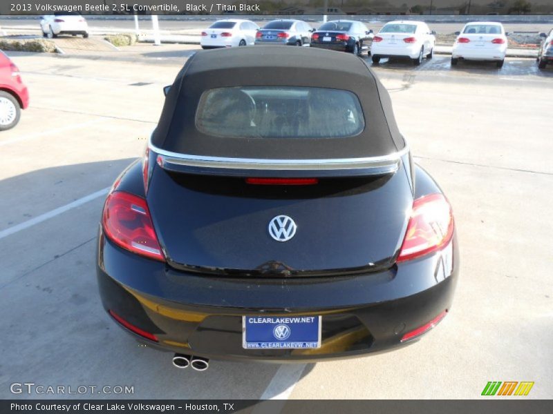 Black / Titan Black 2013 Volkswagen Beetle 2.5L Convertible