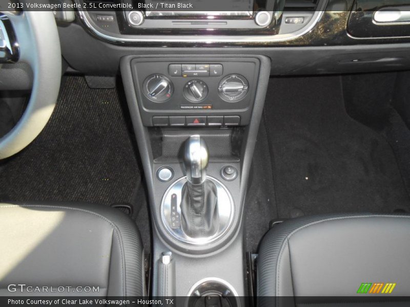 Black / Titan Black 2013 Volkswagen Beetle 2.5L Convertible