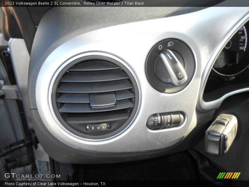 Reflex Silver Metallic / Titan Black 2013 Volkswagen Beetle 2.5L Convertible