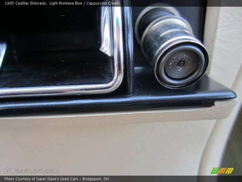 Light Montana Blue / Cappuccino Cream 1995 Cadillac Eldorado