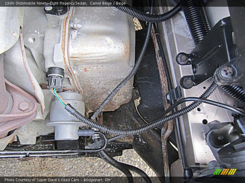 Camel Beige / Beige 1990 Oldsmobile Ninety-Eight Regency Sedan