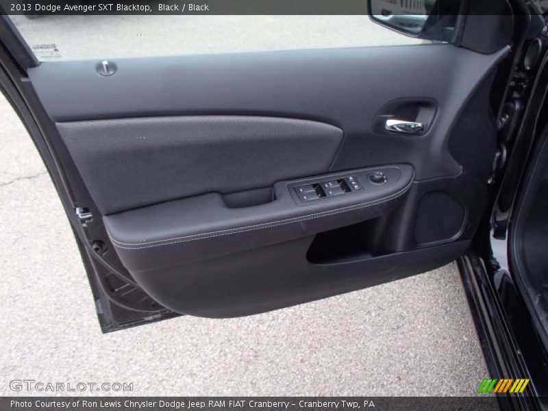 Door Panel of 2013 Avenger SXT Blacktop