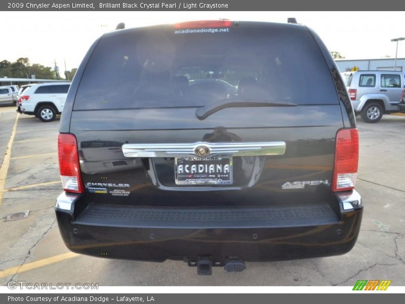 Brilliant Black Crystal Pearl / Light Graystone 2009 Chrysler Aspen Limited