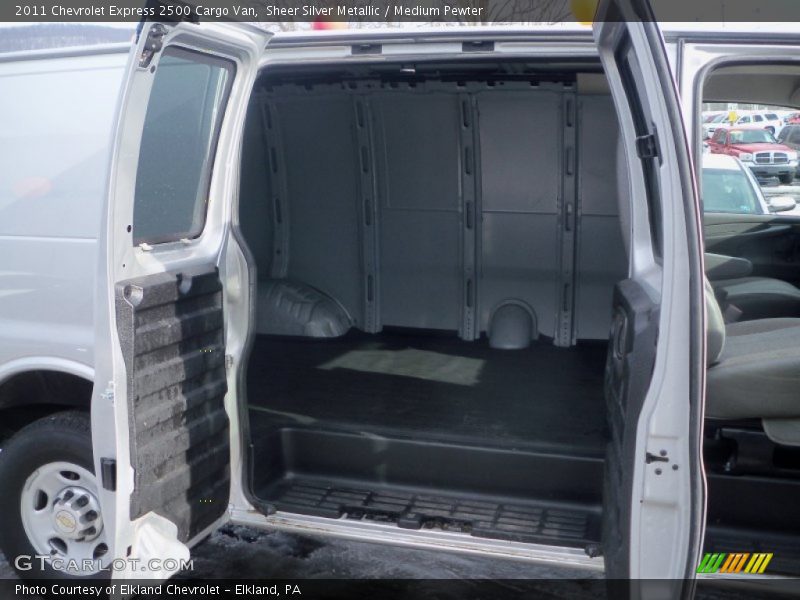  2011 Express 2500 Cargo Van Trunk