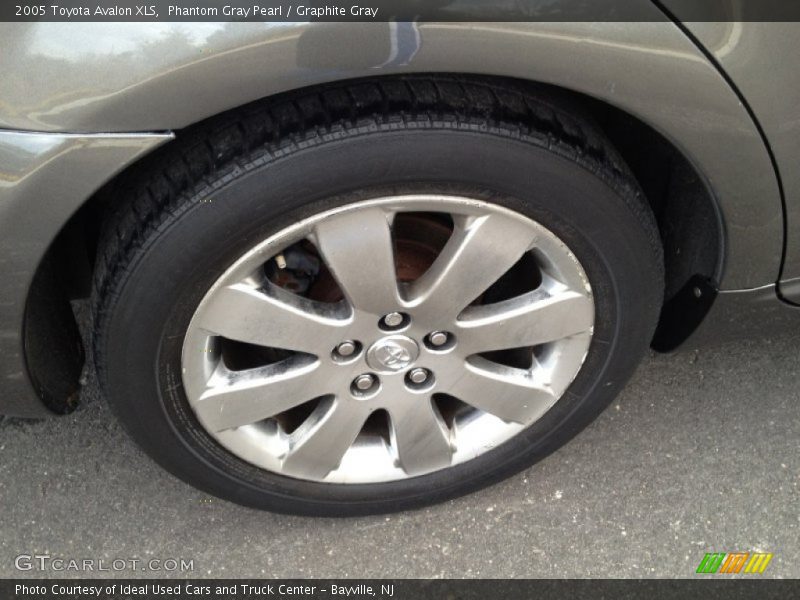 Phantom Gray Pearl / Graphite Gray 2005 Toyota Avalon XLS