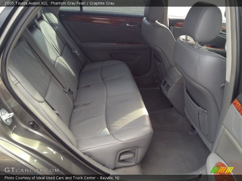 Rear Seat of 2005 Avalon XLS