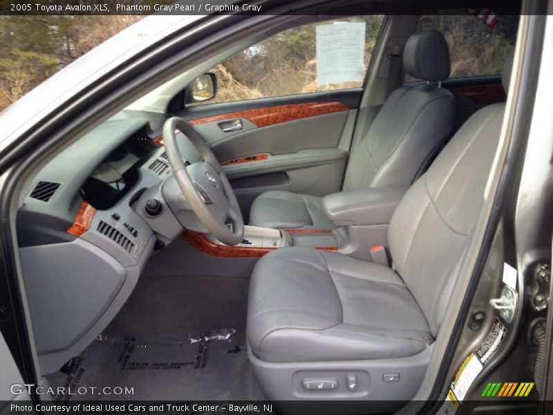 Phantom Gray Pearl / Graphite Gray 2005 Toyota Avalon XLS