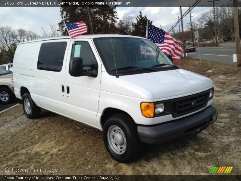 Oxford White / Medium Flint 2005 Ford E Series Van E150 Commercial